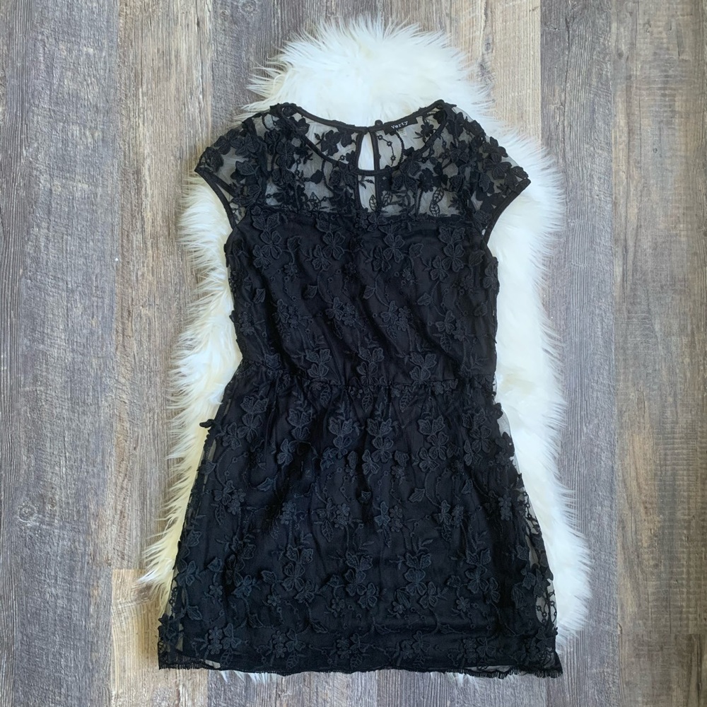 Elegant Illusion Dress with Floral Detail 🖤🖤